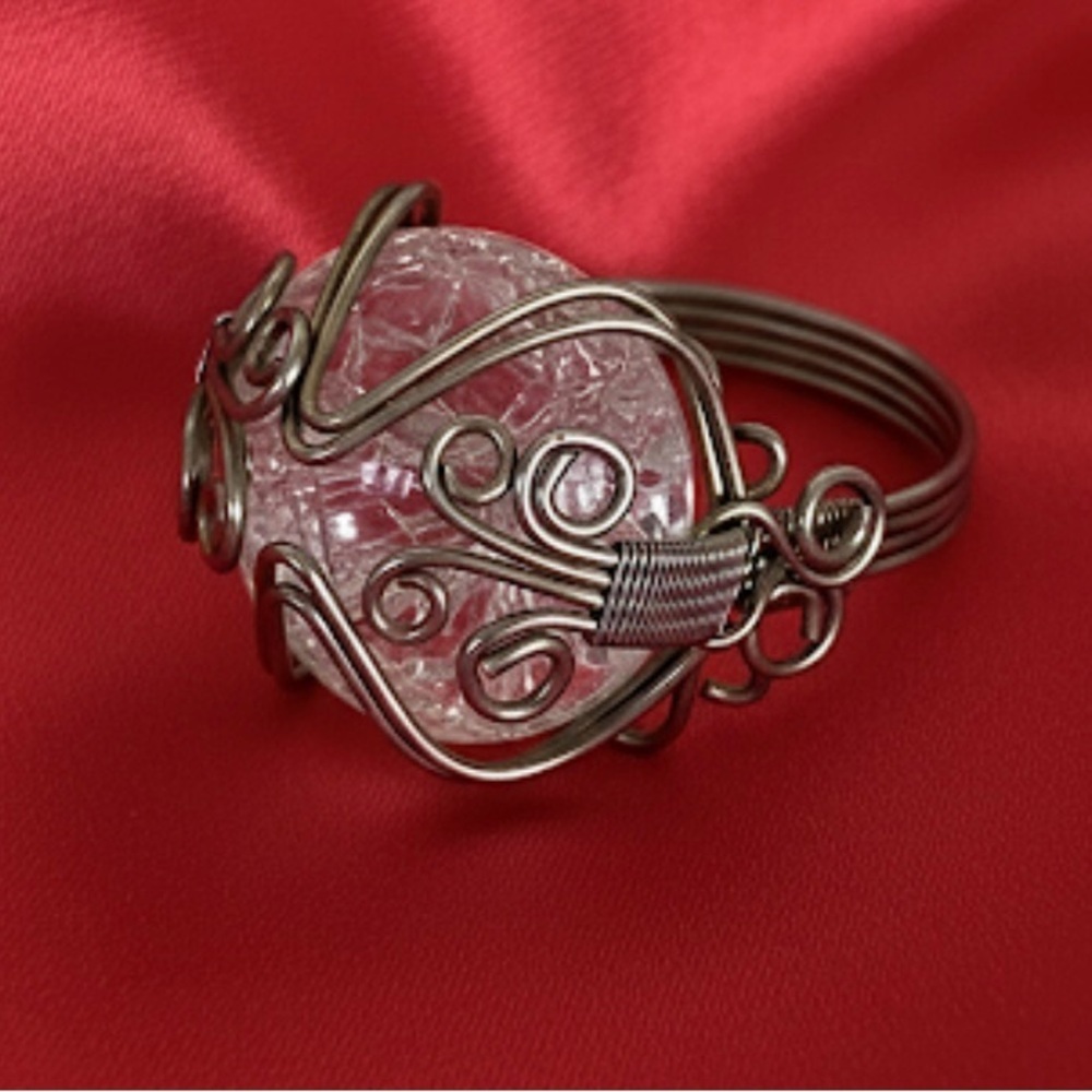 Vintage glass cabochon cocktail ring